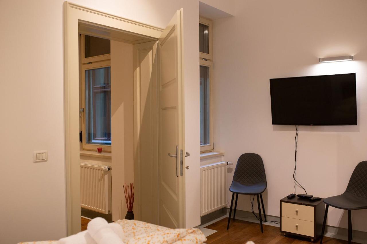 Alessia Apartment In The Old Town Timişoara Buitenkant foto