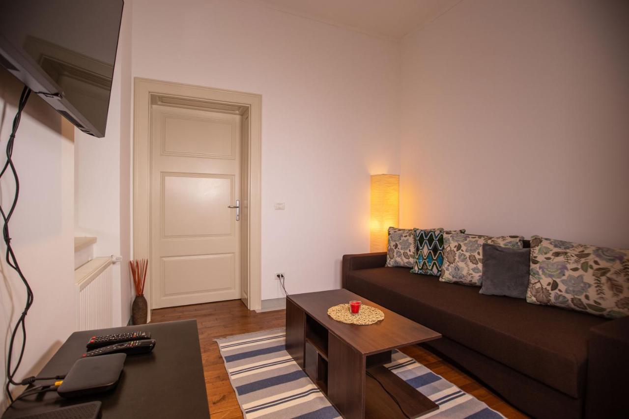Alessia Apartment In The Old Town Timişoara Buitenkant foto